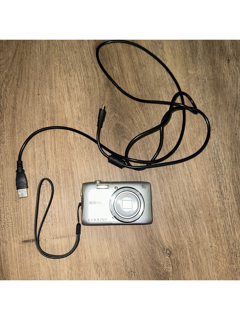 Nikon COOLPIX S3600 20.1MP Compact Digital Camera Silver Tested Working EXC
